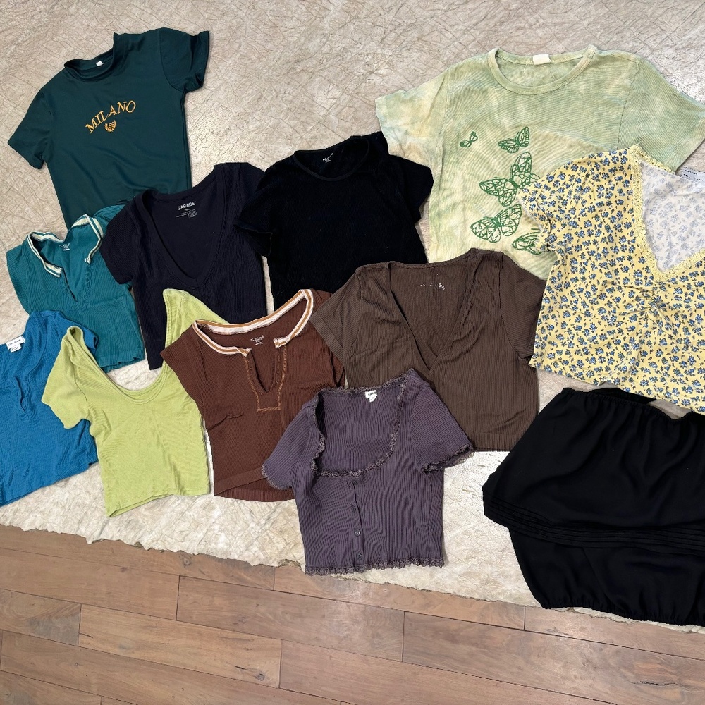 A bundle of 12 crop tees